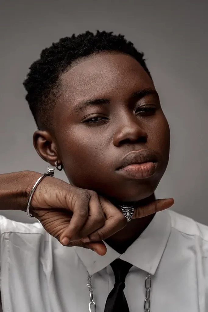 ‘Return My Glory!’ – Peller Lashes Out After Man Touches His Head